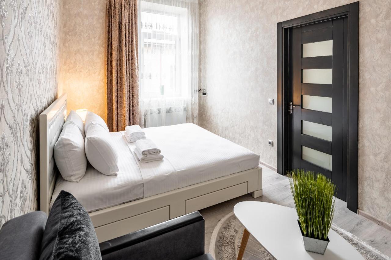 Alfa Apartments Krekhivska 11 Lwów Zewnętrze zdjęcie