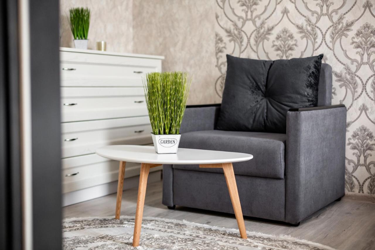 Alfa Apartments Krekhivska 11 Lwów Zewnętrze zdjęcie