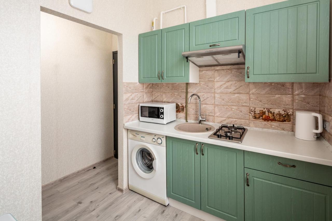 Alfa Apartments Krekhivska 11 Lwów Zewnętrze zdjęcie